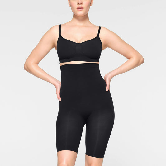 Short gainant – Court taille haute au-dessus du genou